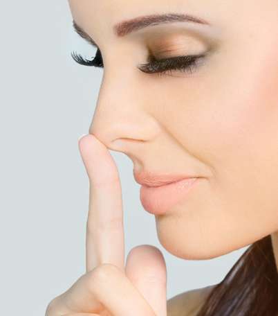 صور مستحضرات سيفورا لمكياج تصغير الانف