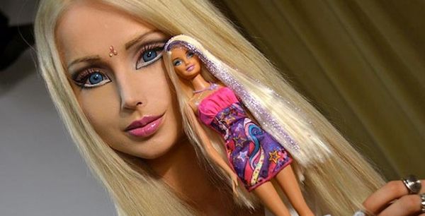 شبيهة باربي