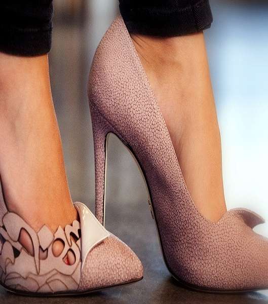 حذاء رائع وأنيق من تصميم أنيس يونس