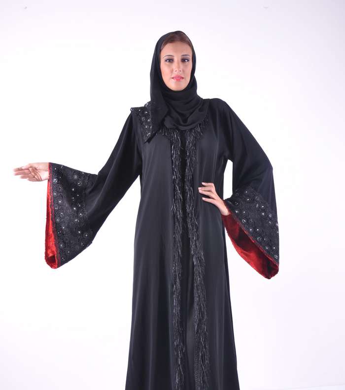 مقابلة حصرية لياسمينة مع المصممة نورا صحراوي، المشاركة في أسبوع الموضة النيويوركيّ