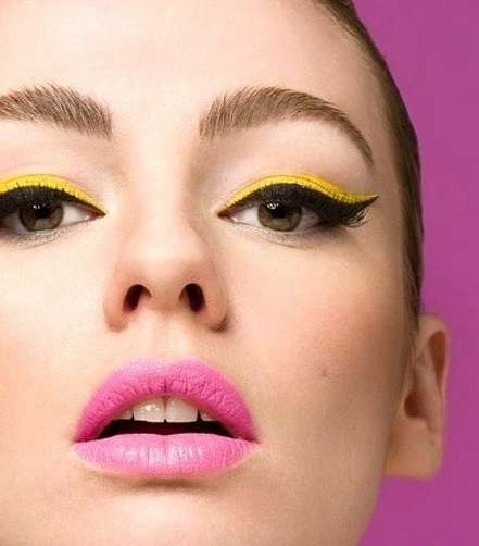 تميّزي بمكياج جريء للعيون