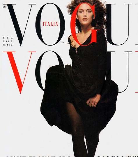 Cindy Crawford على غلاف مجلة Vogue Italia عام 1989