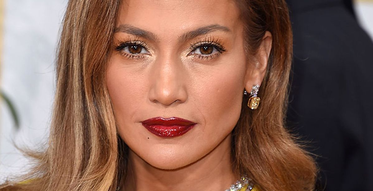 الستروبينغ للعينين من اهم خطوات المكياج