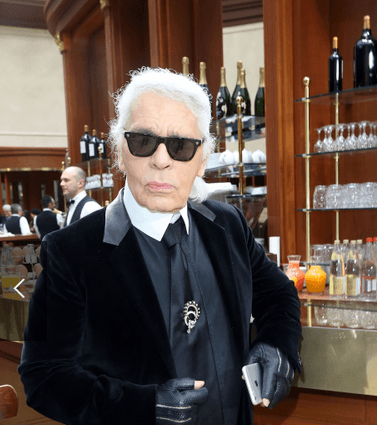 اكتشفي الاسم الحقيقي لكارل لاغرفلد