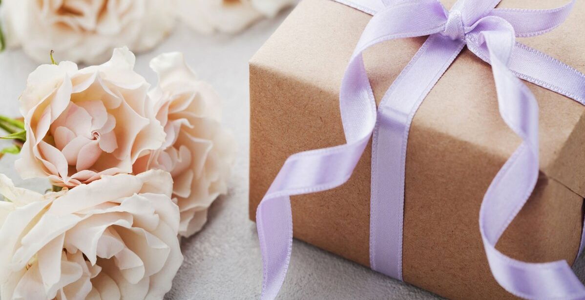 صور اجمل افكار هدايا للعروس 2021