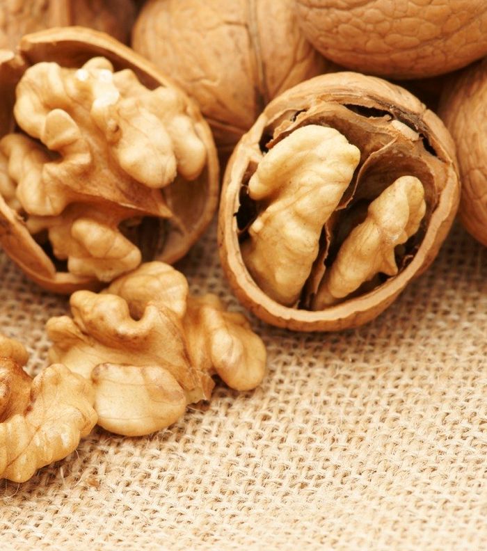 النوع السادس: الجوز