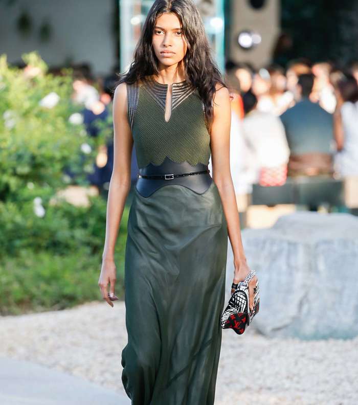 صور موضة فساتين 2016