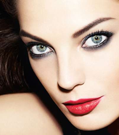 بالصور، ماسكارا لانكوم لتكثيف الرموش 