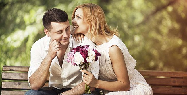 أفكار رومنسية لجذب الزوج في شهر العسل
