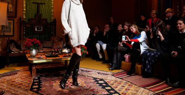 من عرض H&M في أسبوع الموضة في باريس 2013