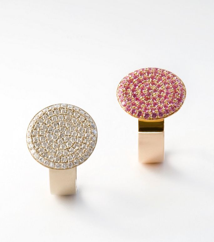 زيّني إطلالتك بخواتم دينا كمال من مجموعة Pinky Rings