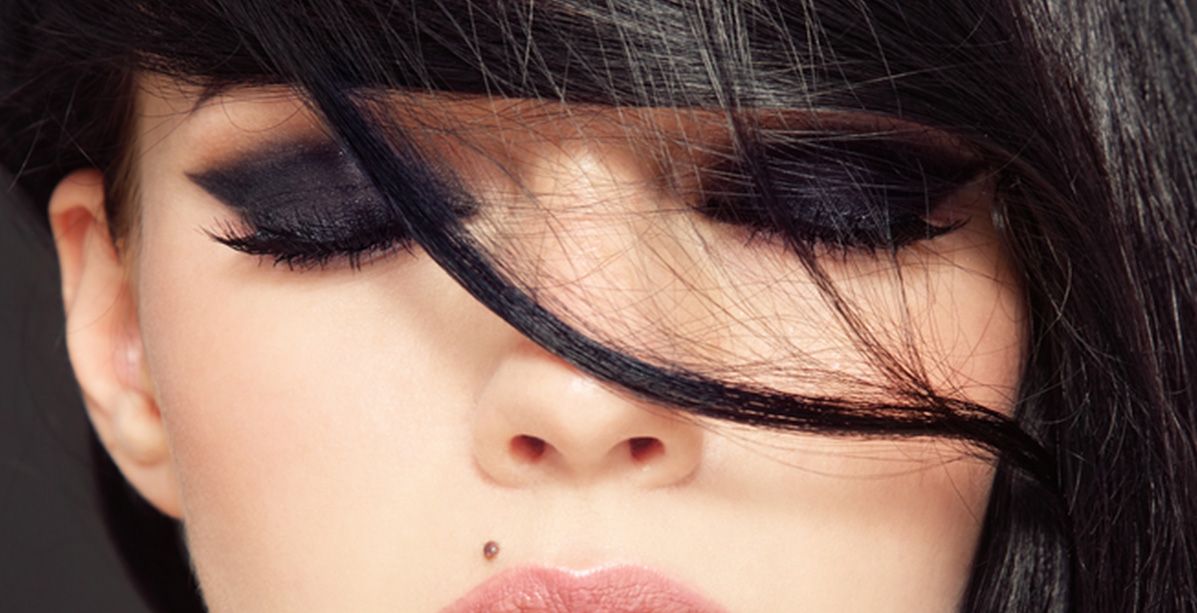 شخصيتك من خلال الشامة على وجهك