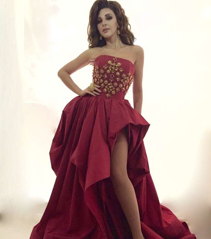 صور فساتين ميريام فارس الجديده