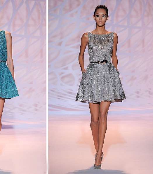 إختاري الفساتين القصيرة الناعمة