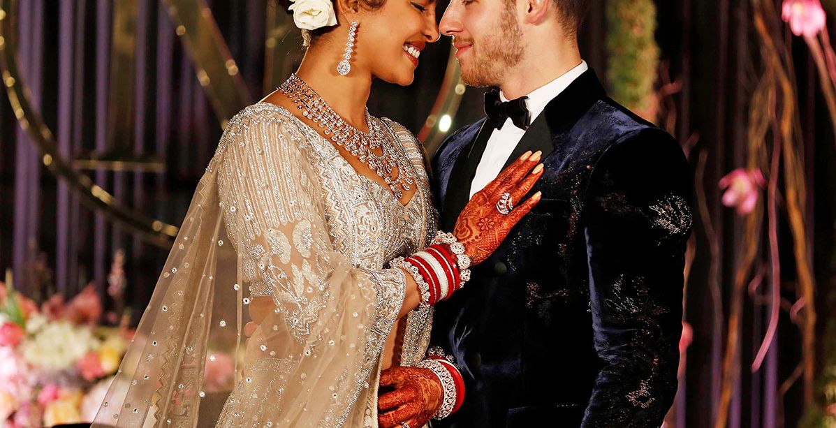 دعوة بريانكا تشوبرا ونيك جوناس للاحتفال بزفافهما في دبي!