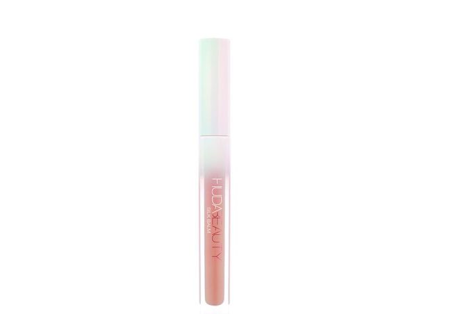 أحمر شفاه Silk Balm Hydra-Plumping Lip Balm من Huda Beauty