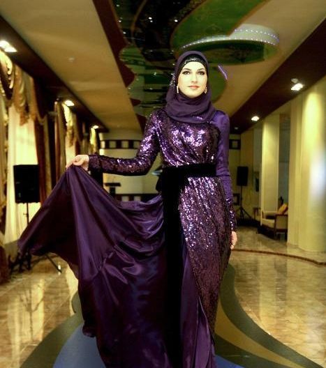 تألقي بفساتين الترتر الملفتة