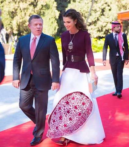 الملكة رانيا تتالق باجمل الاحزمة