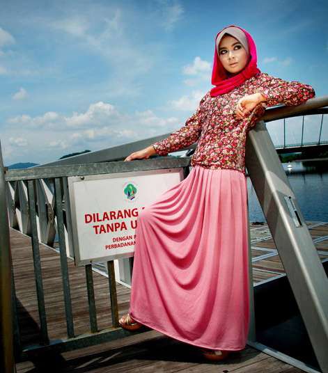 موضة التنانير الطويلة