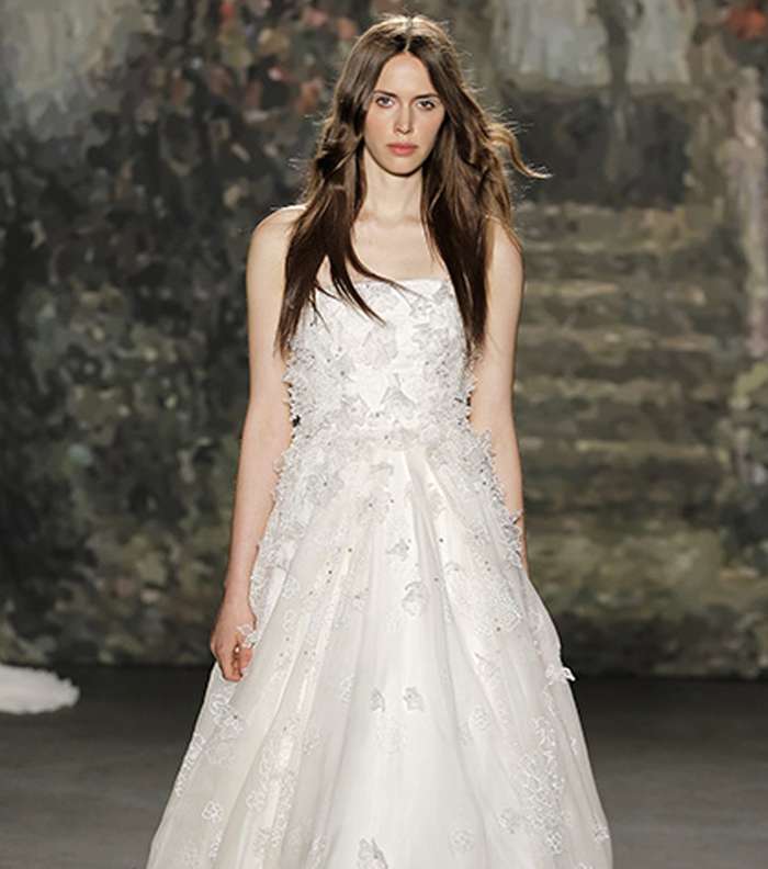 صور فساتين زفاف 2016 من أشهر الماركات لتظهري كالأميرة