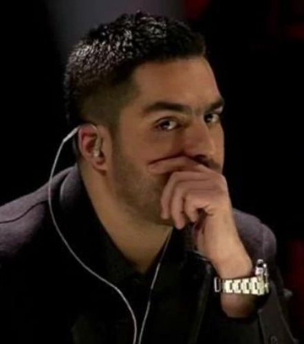 من الأمور التي تلفت السيدات في إطلالة حسن الشافعي هي الساعة