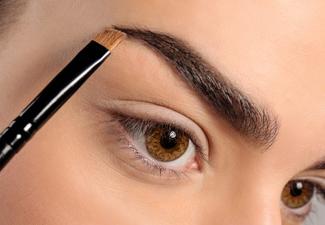 قلم تحديد الحاجب لتعزيز جاذبية العيون