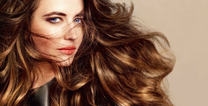 أهم فوائد زيت الخروع للشعر