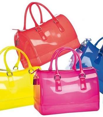حقائب بألوان النيون من Furla