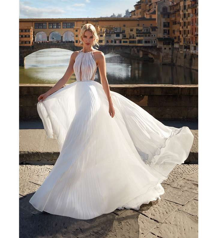 فساتين زفاف 2021
