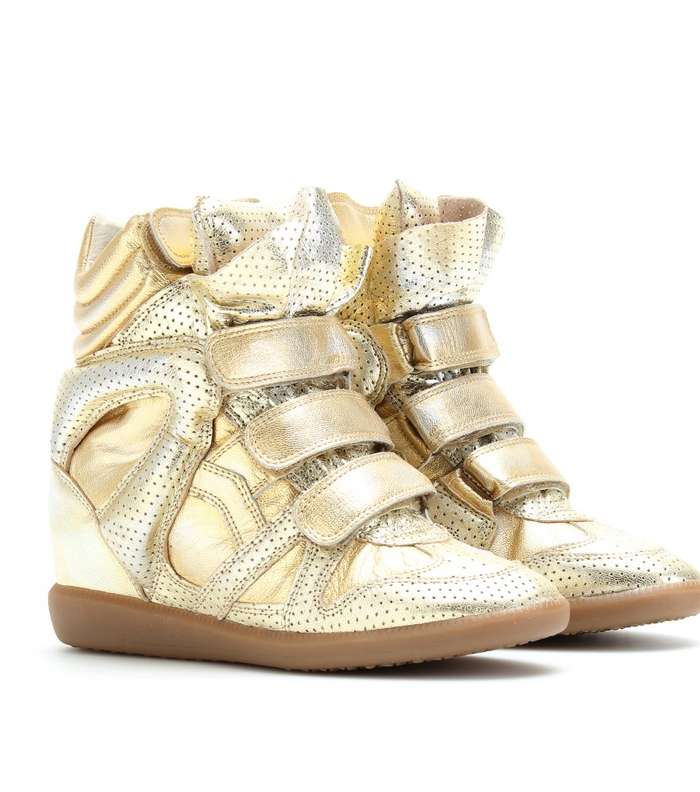 الحذاء الرياضي أو الـ Sneakers موضة في شتاء 2013