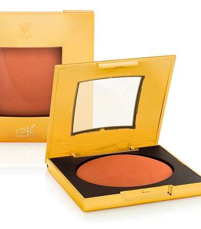 بودرة Glowing Matte Baked Bronzing من مكياجي