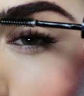صور مسكرة الحواجب