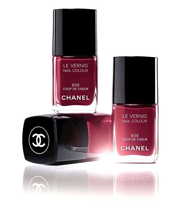طلاء الأظافر LE VERNIS Coup De Coeur من CHANEL