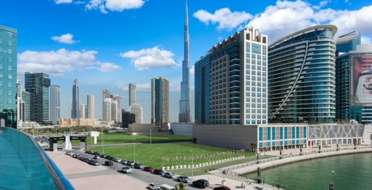 إليك كل ما عليك معرفته عن فندق راديسون بلو واجهة دبي المائية 