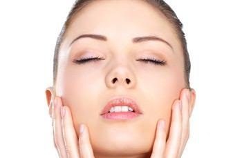 مستحضر La Roche-Posay يعتني ببشرتك