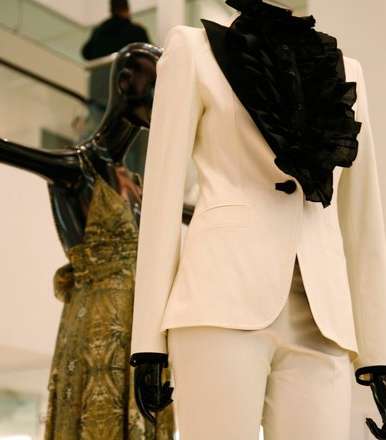تعاون H&M مع روبيرتو كافالي عام 2007