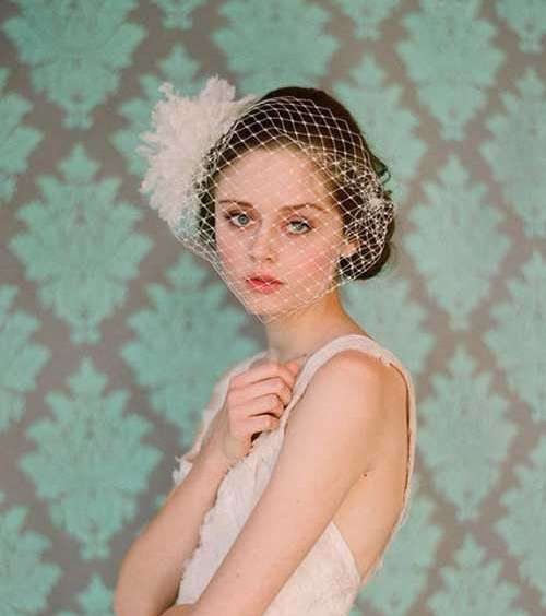 تألقي بالشعر القصير الريترو