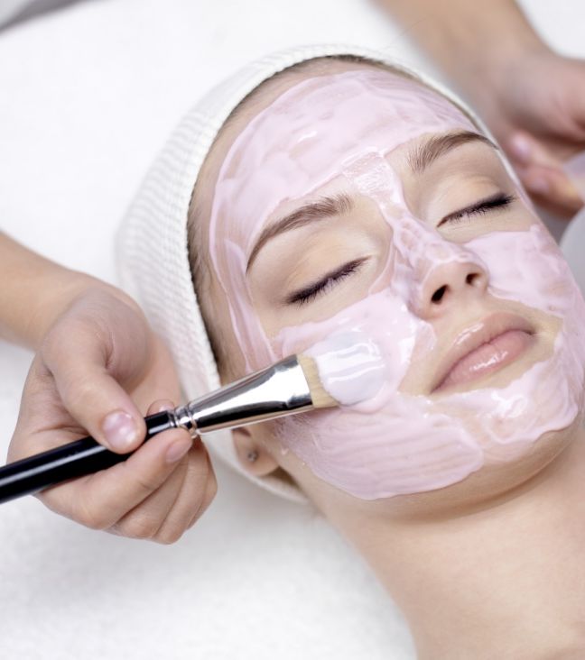 إليك احسن اقنعة للبشرة الدهنية