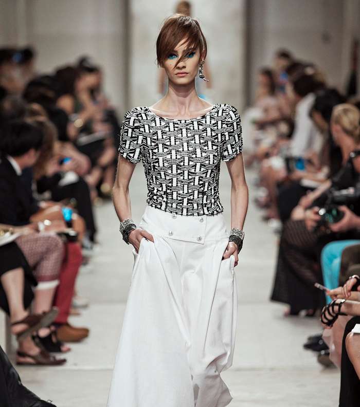 تصاميم ملفتة لربيع 2013 من مجموعة Chanel Cruise