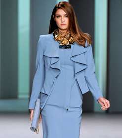 elie-saab-rtw-spring-2011-12-10-2010