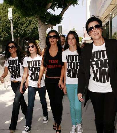 كريس جينر وجاذبية البنات الخمس