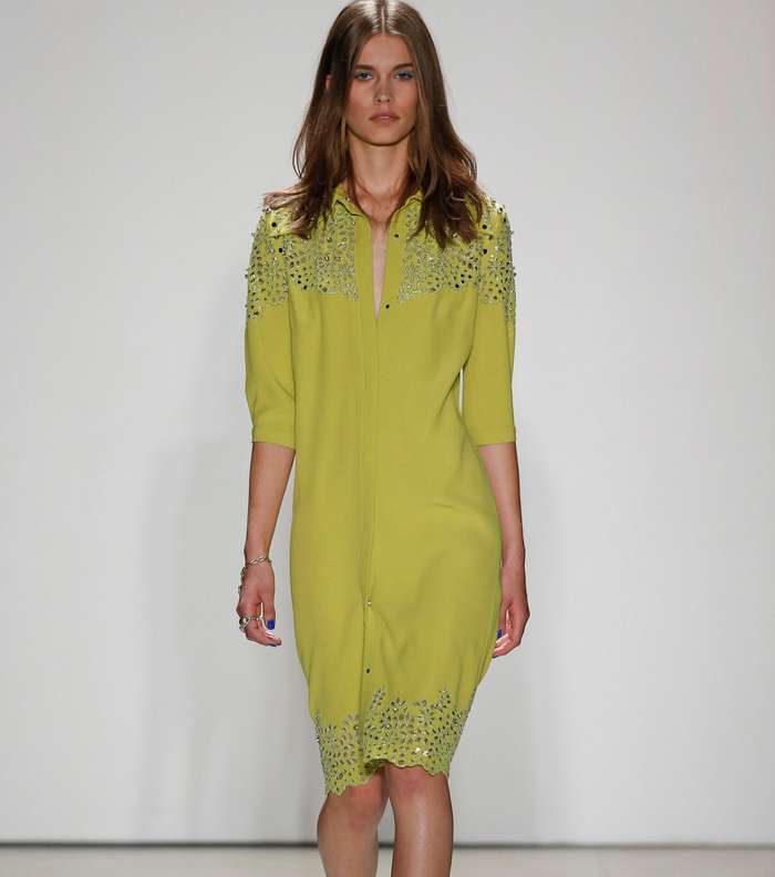 اليك موضة الفساتين على شكل قمصان Shirt Dress من Jenny Packham