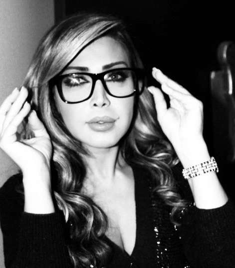 نوال الزغبي وإطلالة الـGeek Chic