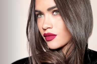 خصائص بودرة لورا مارسيه الشفافه