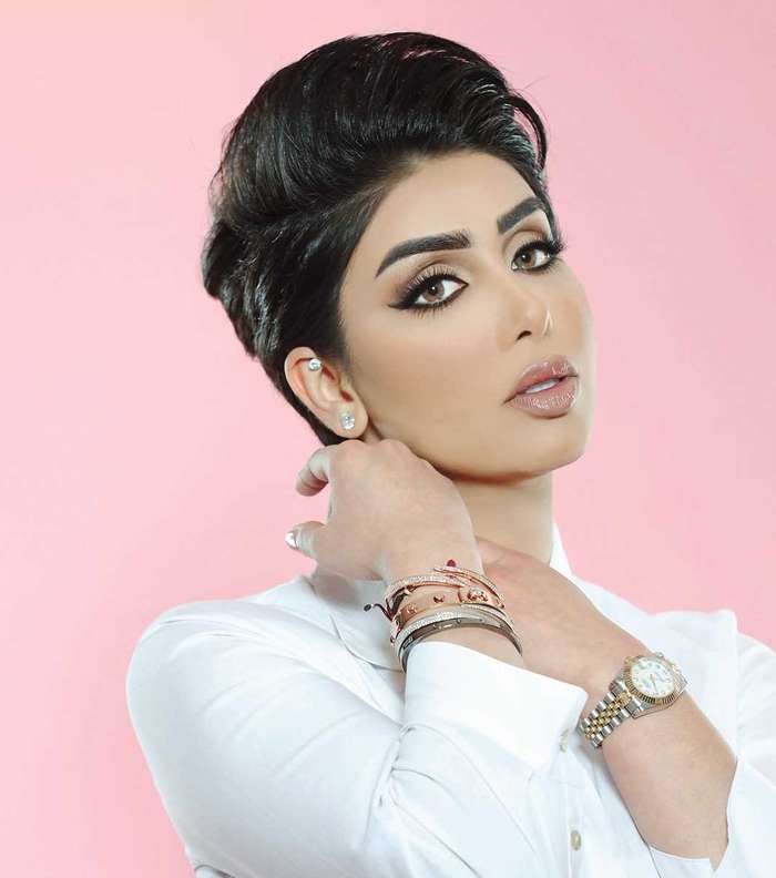 اجمل قصة شعر هنادي الكندري