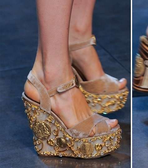 أحذية بموضة الباروك من مجموعة دولتشي آند غابانا