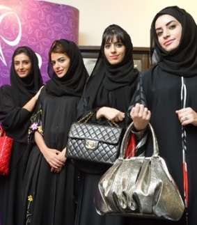 Dubai-Ladies-Club-21-10-2010