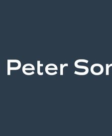 كل ما تحتاجينه من معلومات وأخبار وصور ومراجع عن Peter Som