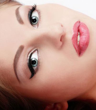 بالصور، 5 أنواع مميّزة من آيلاينر Bourjois