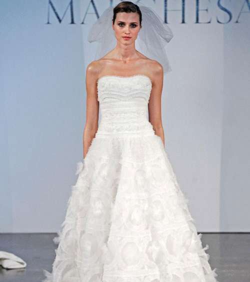 فستان زفاف جميل من Marchesa